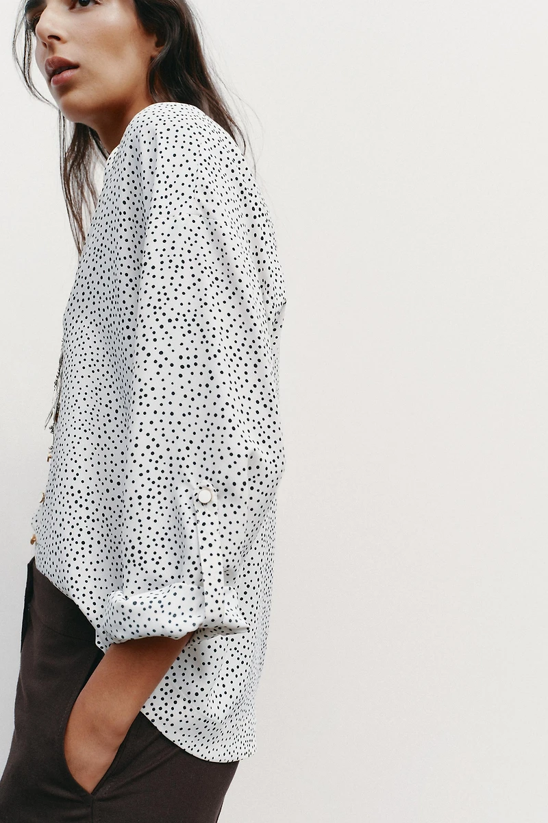 POLKA DOT TAB SLEEVE SHIRT