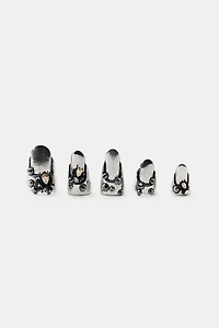 PACK OF METALLIC NAILS