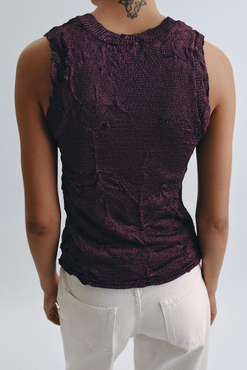 WRINKLED EFFECT KNIT TOP