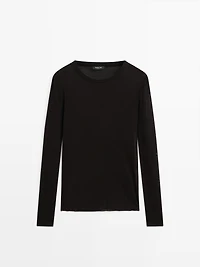 Lightweight regular fit long sleeve T-shirt