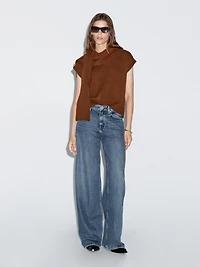 Veste sans manches en maille à col V et écharpe