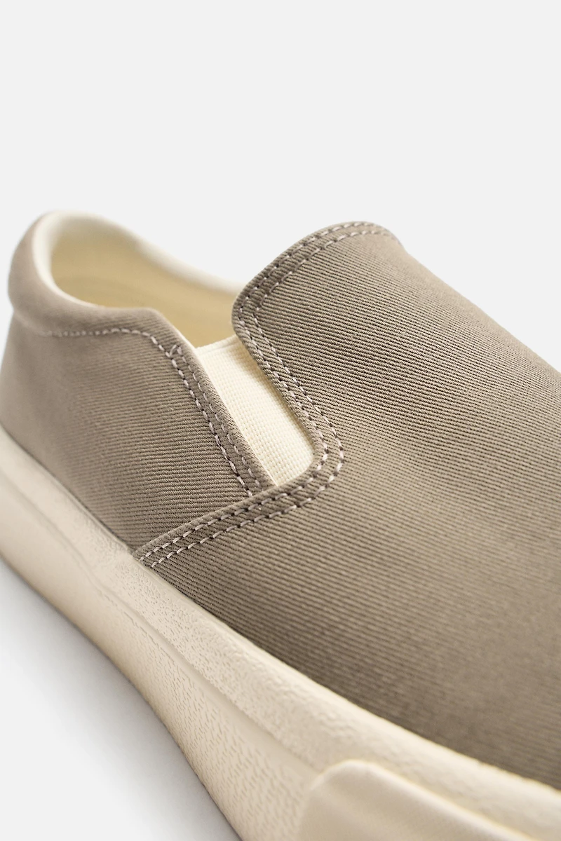 FABRIC LACELESS SNEAKERS