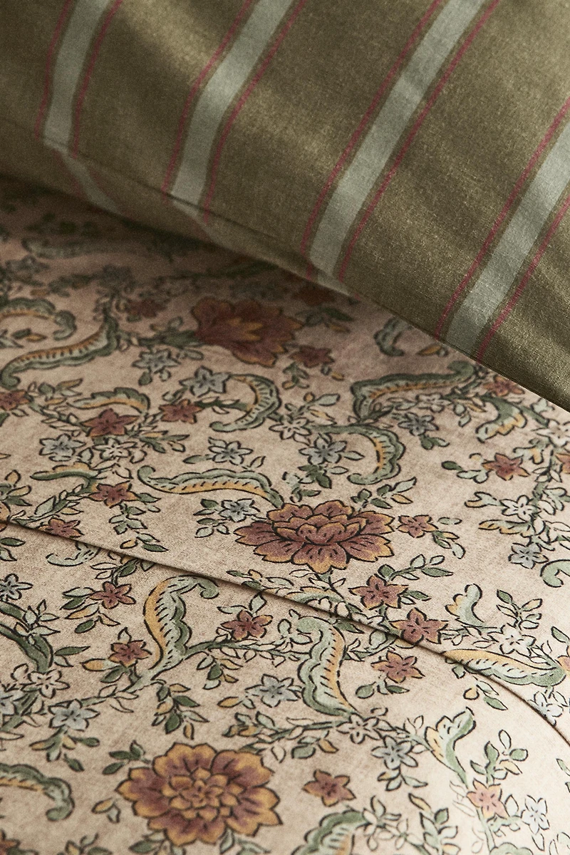 DRAP DE DESSUS SATIN FLEURS (300 FILS)