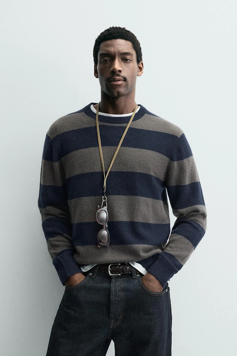 PULL EN CACHEMIRE À RAYURES
