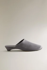 MULE SATIN À TALON