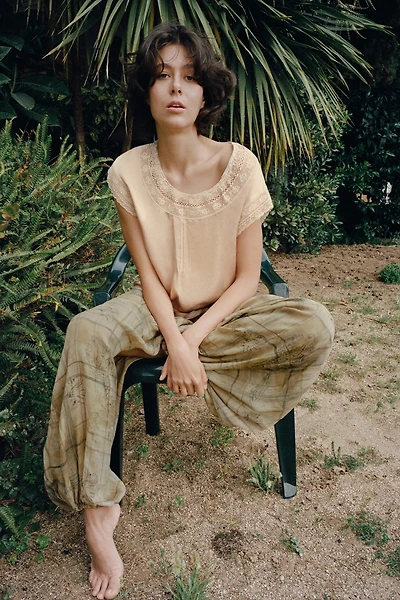 PLEATED LACE TOP
