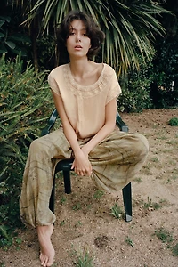 PLEATED LACE TOP