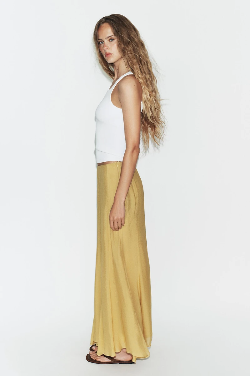 FLOWY LONG SKIRT