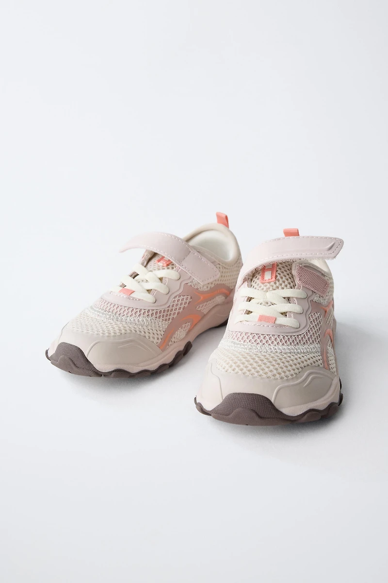 BAREFOOT SNEAKERS
