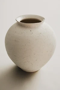 TEXTURED CERAMIC VASE