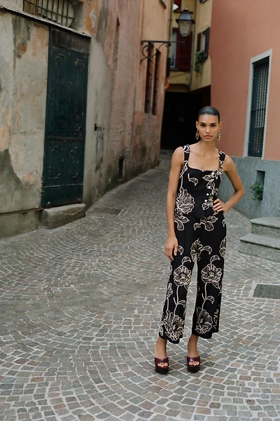 FLORAL EMBROIDERED JUMPSUIT