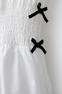 CONTRAST BOW ELASTIC SHIRT