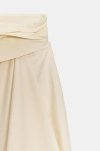 PLEATED STRAPLESS TOP