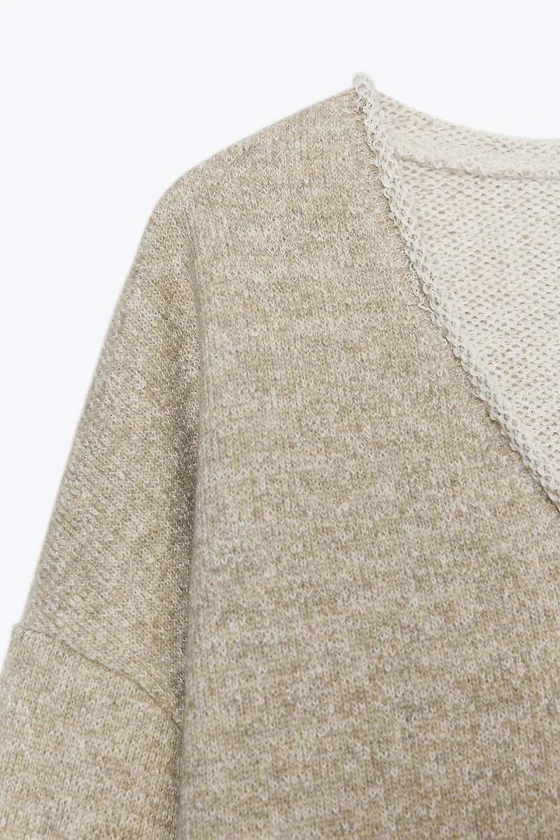 RUSTIC V-NECK SWEATSHIRT