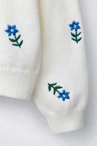 FLORAL EMBROIDERED KNIT SWEATER