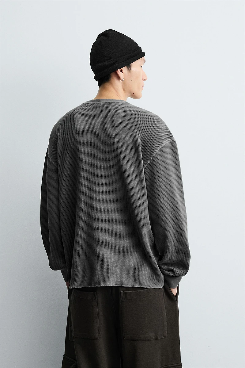 T-SHIRT GAUFRÉ LAVÉ