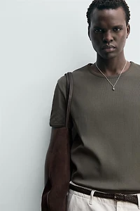 BASIC RIBBED T-SHIRT