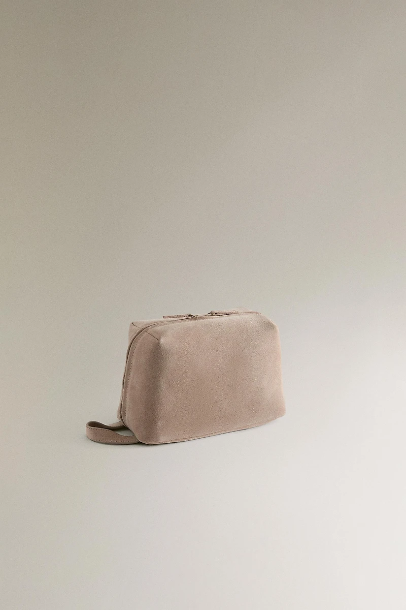 MEDIUM SPLIT SUEDE MAKEUP BAG
