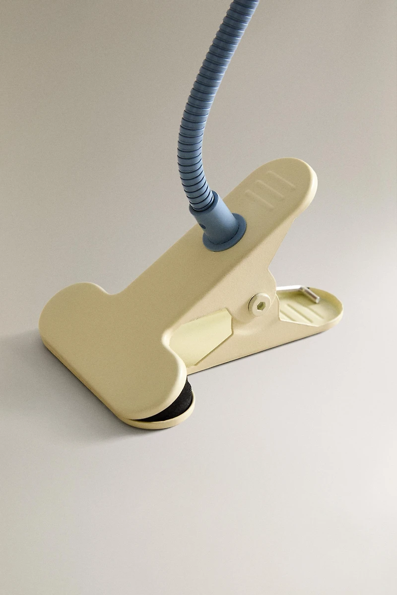 KIDS’ DESK LAMP SPOTLIGHT WITH CLIP