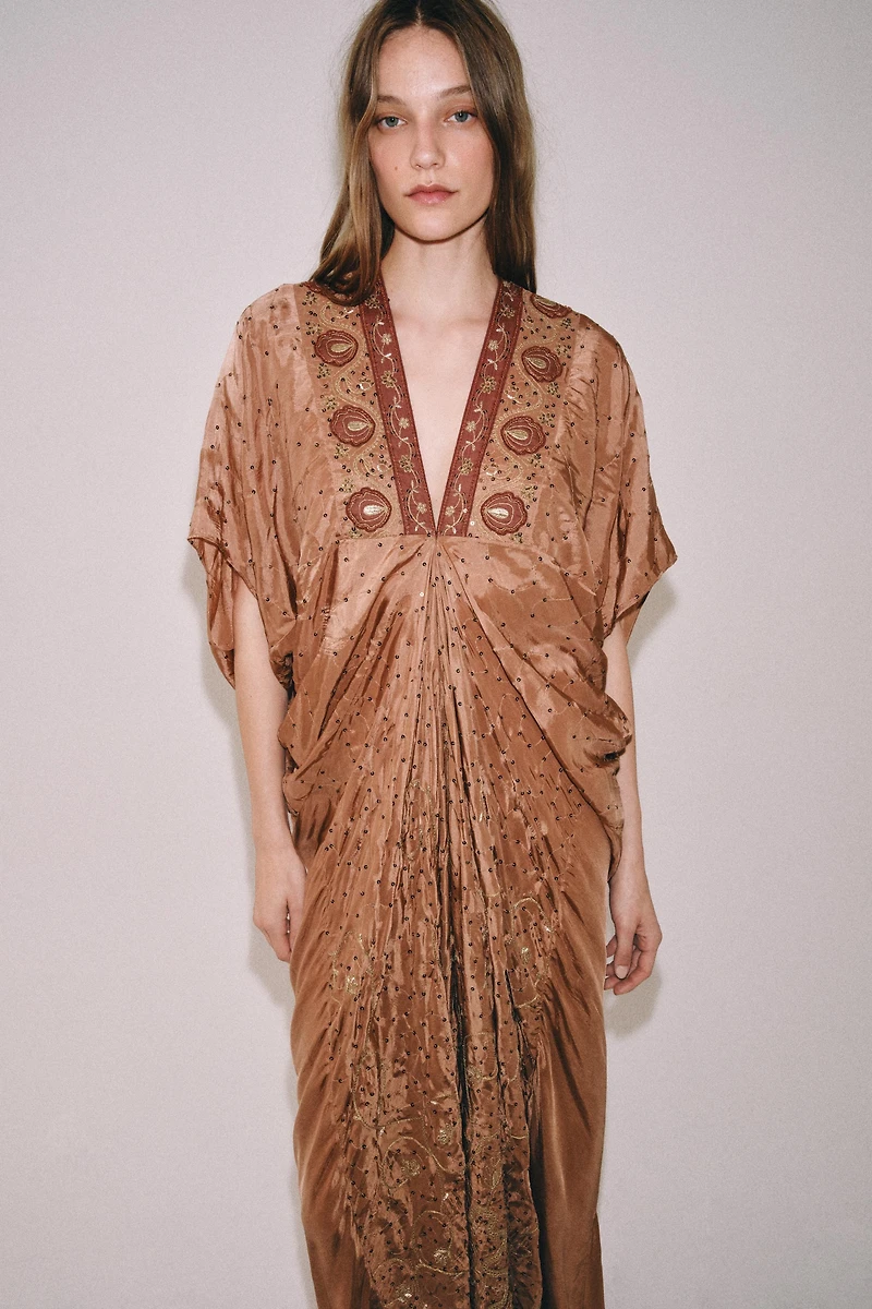 ROBE BRODERIES FANTAISIE ZW COLLECTION LIMITED EDITION