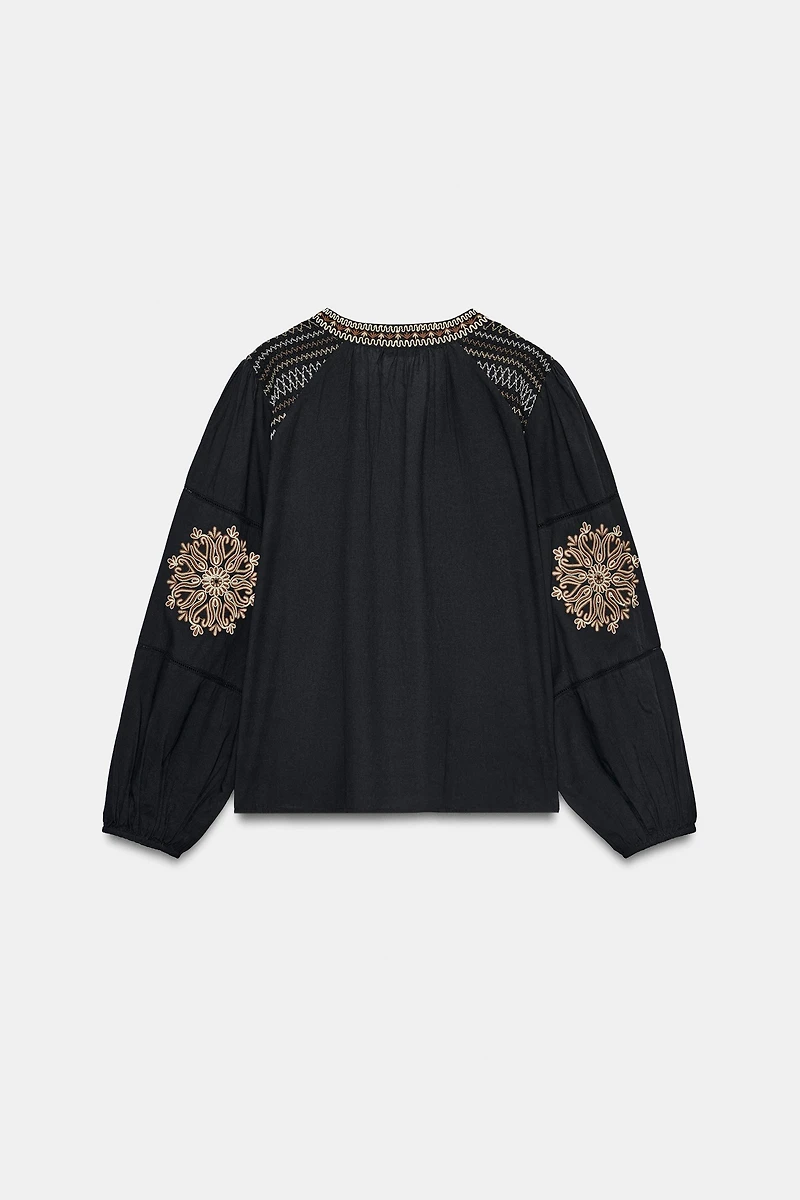 EMBROIDERED FLORAL SHIRT