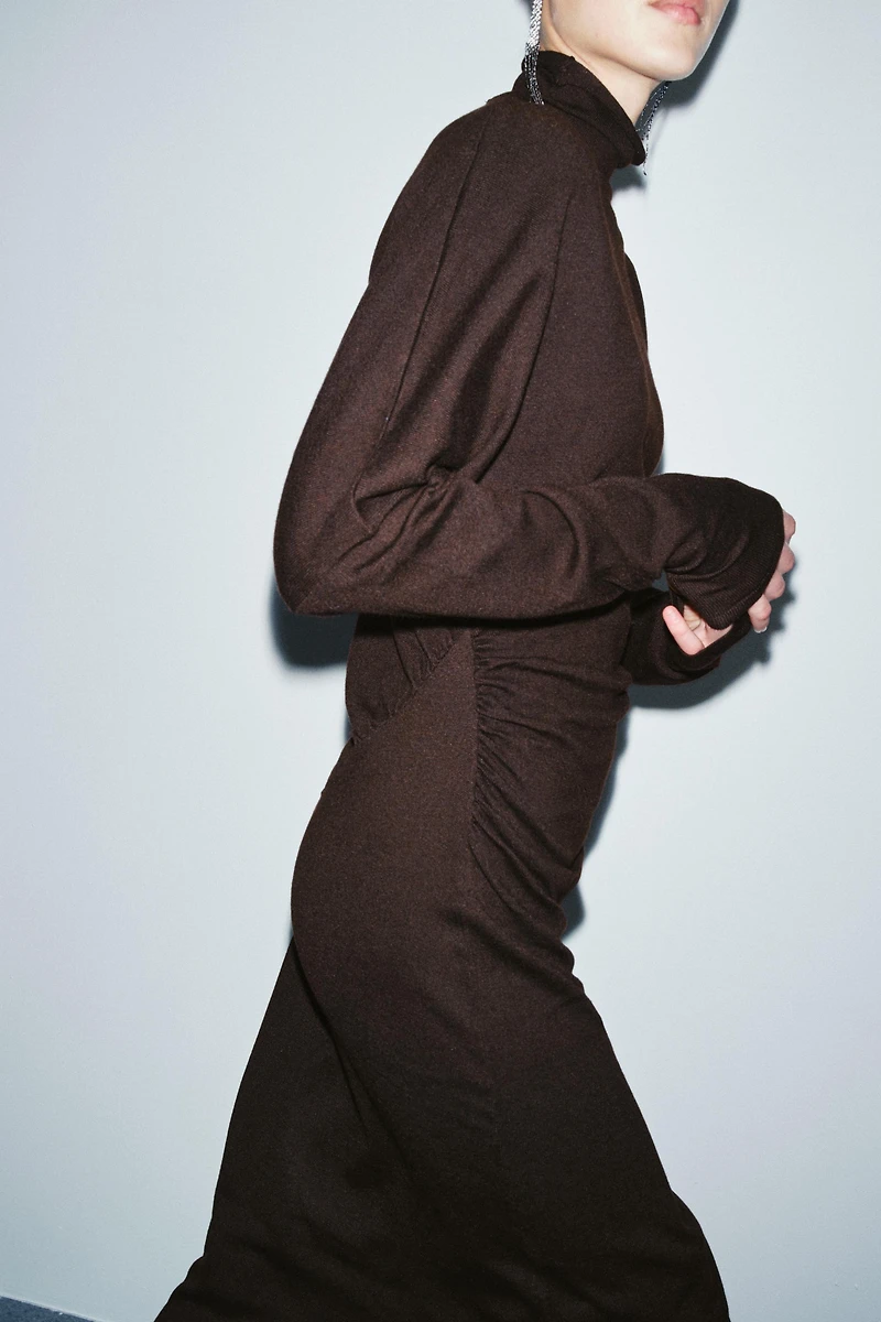 KNIT CUT OUT MIDI DRESS