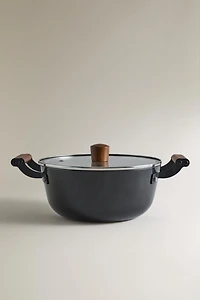 IRON POT WITH LID