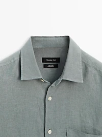 Regular fit shirt with pocket detail