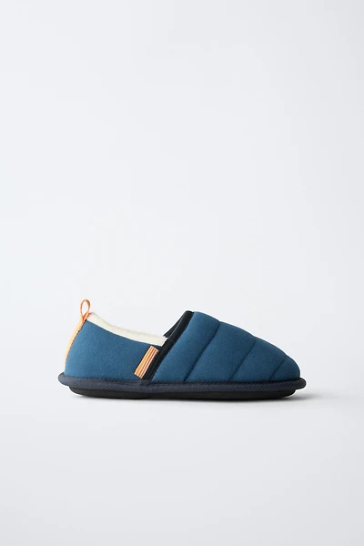 DETAIL HOME SLIPPERS