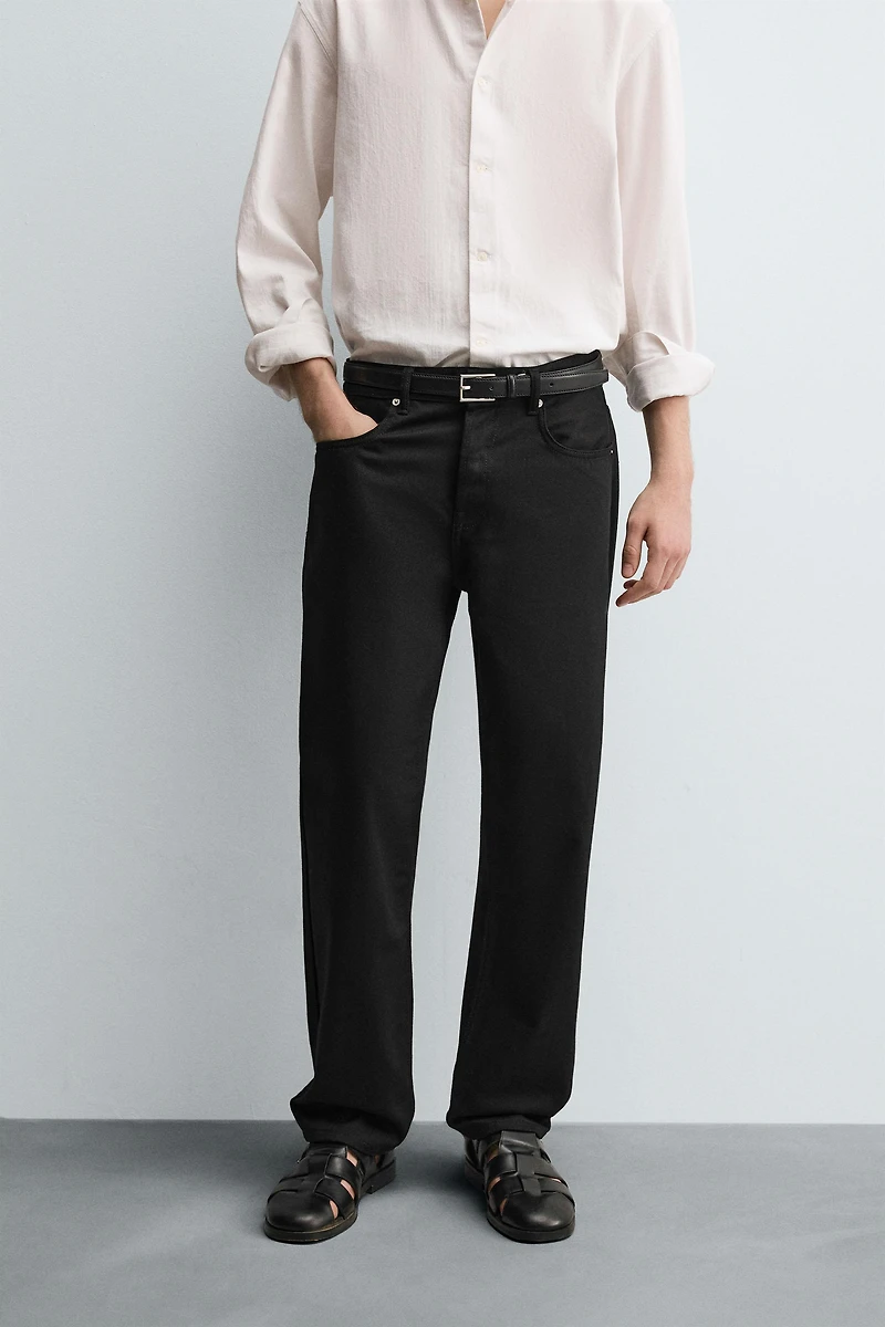 STRAIGHT FIT JEANS