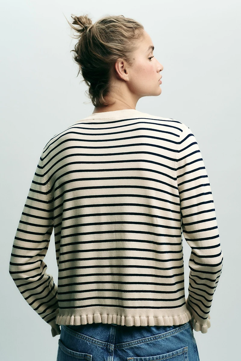 RUFFLED KNIT CARDIGAN