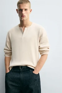 RELAXED FIT TEXTURED SWEATER