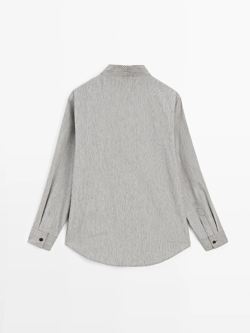 Chemisier fluide à rayures avec boutons fantaisie