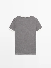 Short sleeve T-shirt with contrast detail