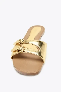 METALLIC EFFECT FLAT SANDALS