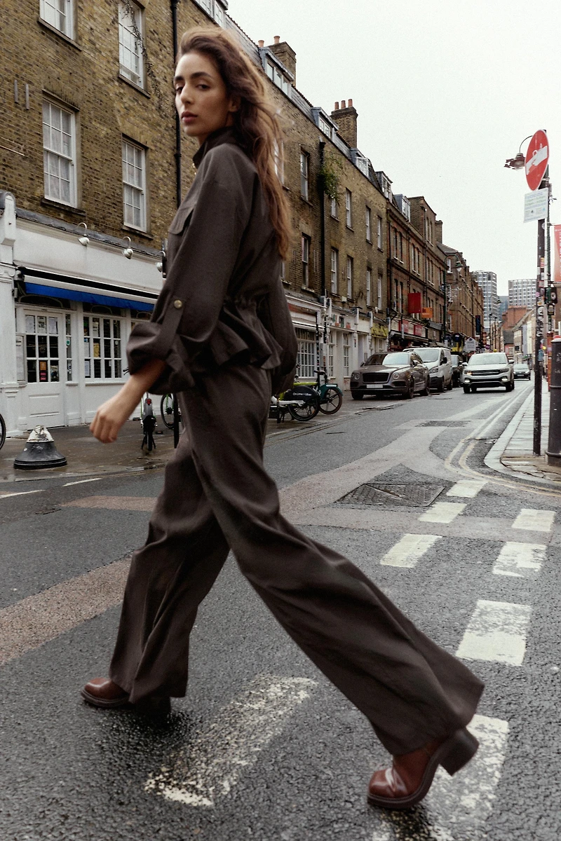 WIDE LEG ELASTIC WAIST PANTS