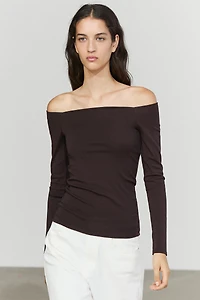 Stretch long sleeve top