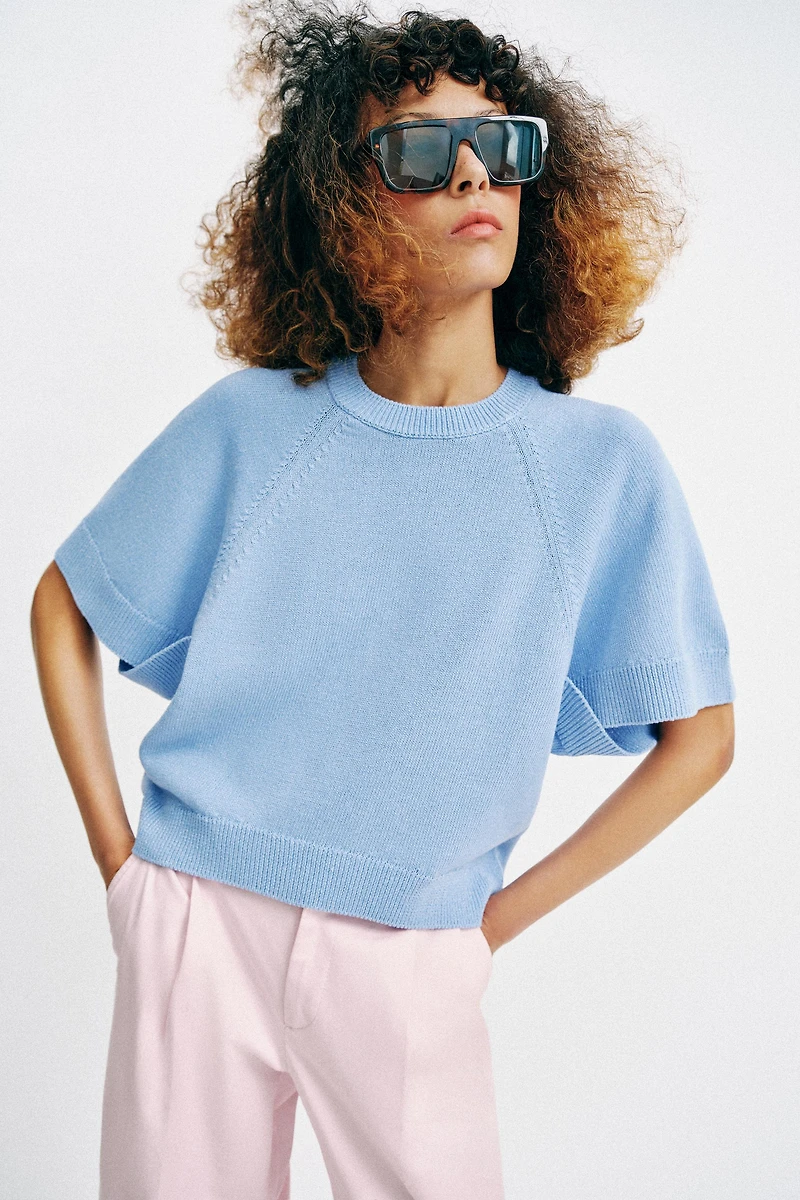 ROUNDED HEM SHORT SLEEVE KNIT JUMPER