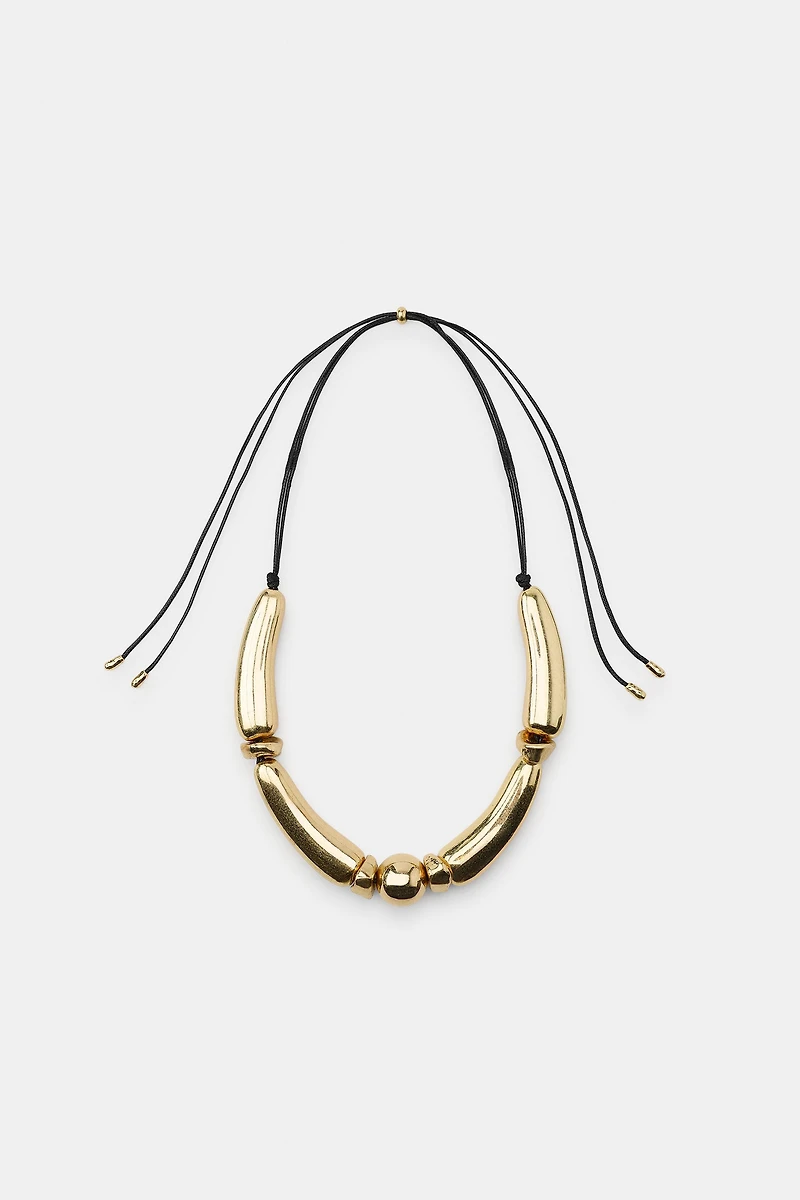 METALLIC PIECES CORD NECKLACE