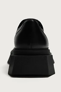 CHUNKY SOLE SHOES