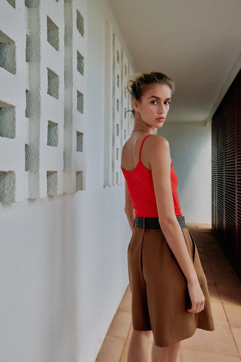 PLEATED BELTED SHORTS