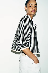 VESTE À CARREAUX VICHY ET CROCHET