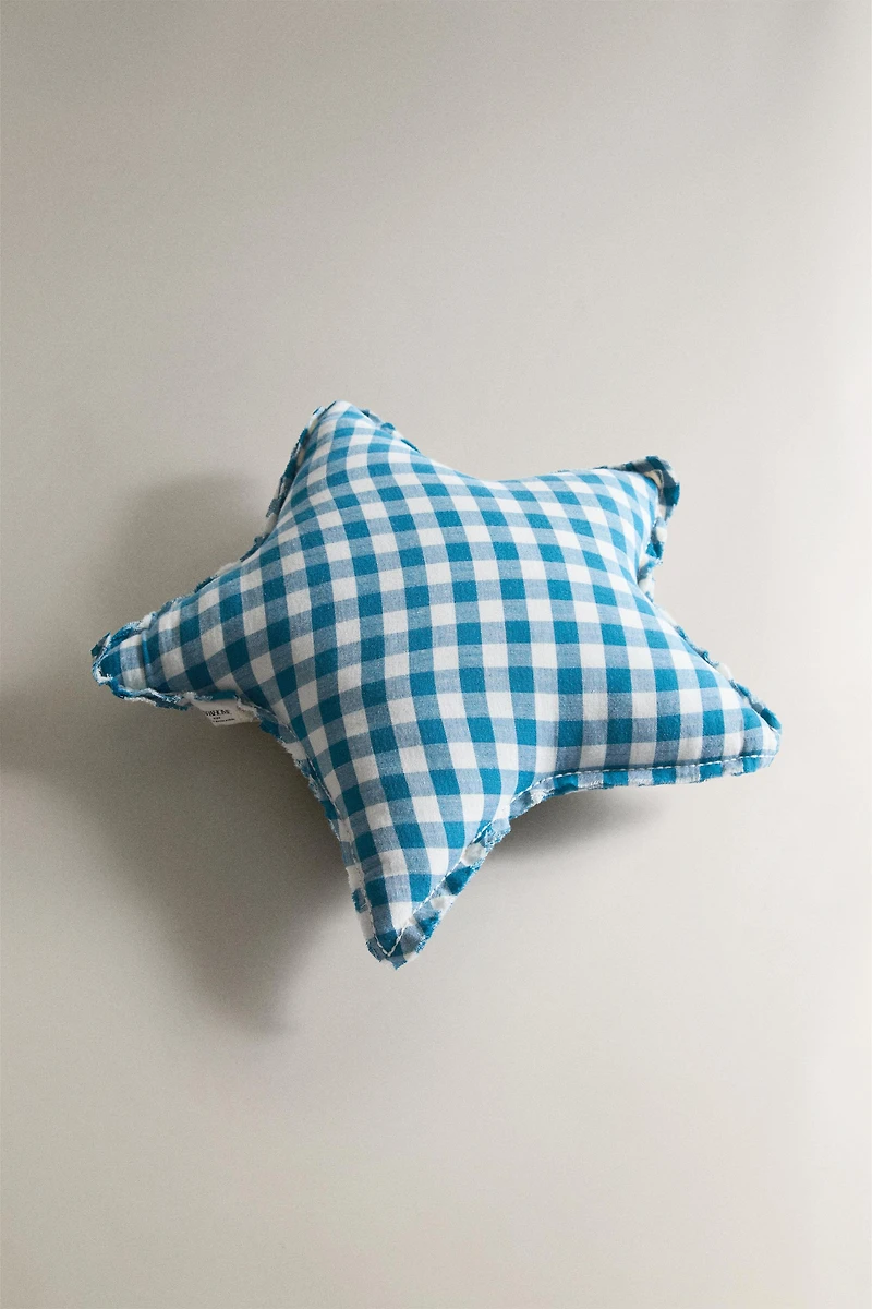 KIDS’ STAR CUSHION
