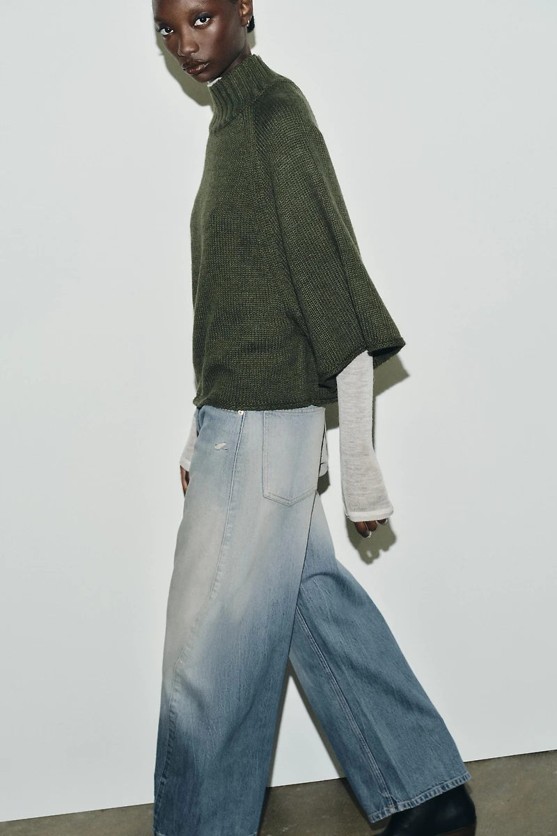 PULL CAPE EN MAILLE