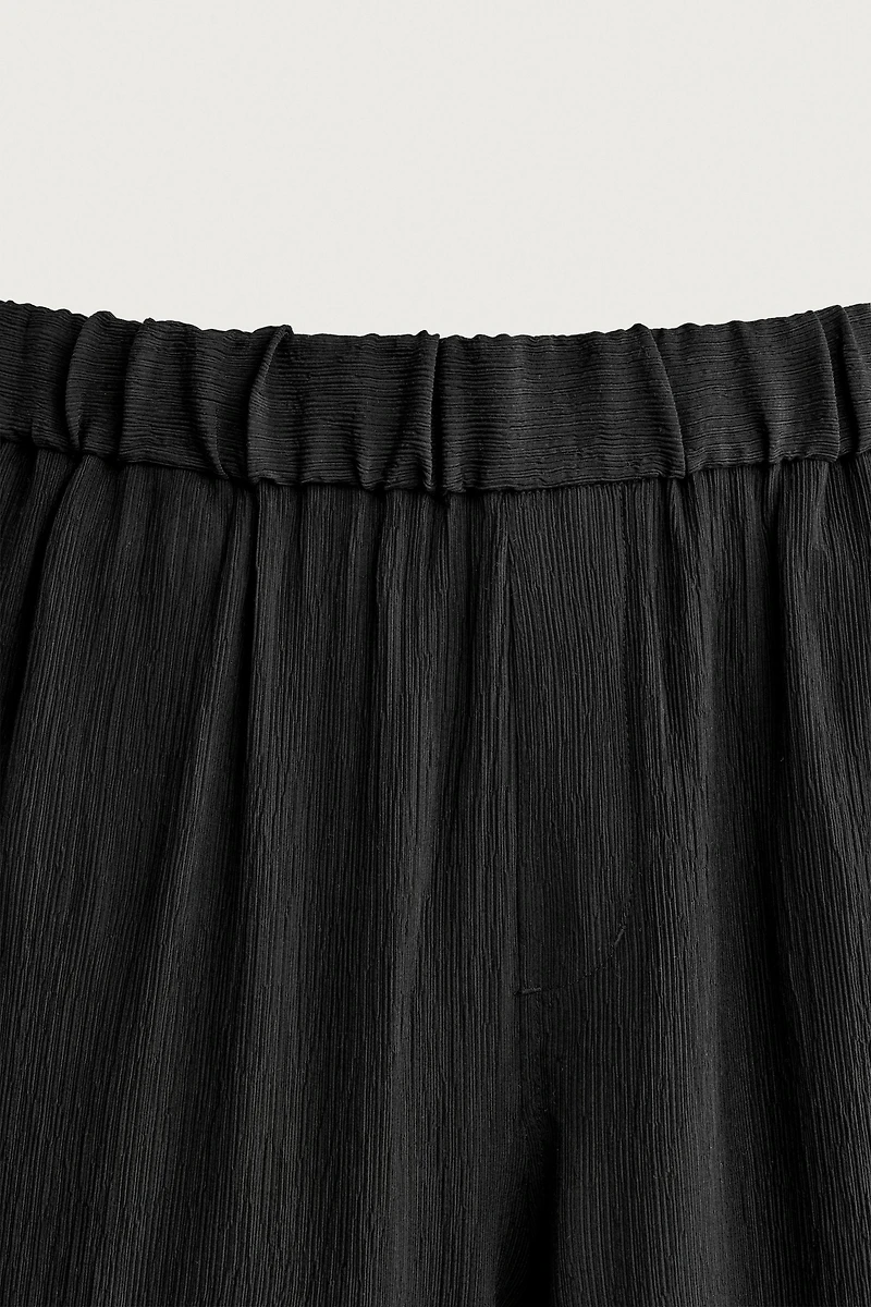 PANTALON COUPE DÉCONTRACTÉE À RELIEF
