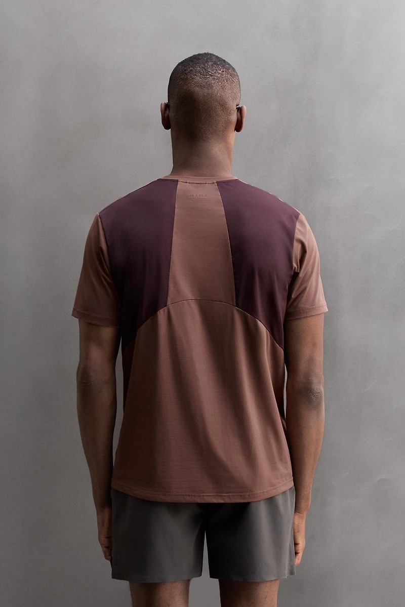 COLOR BLOCK TRAINING T-SHIRT