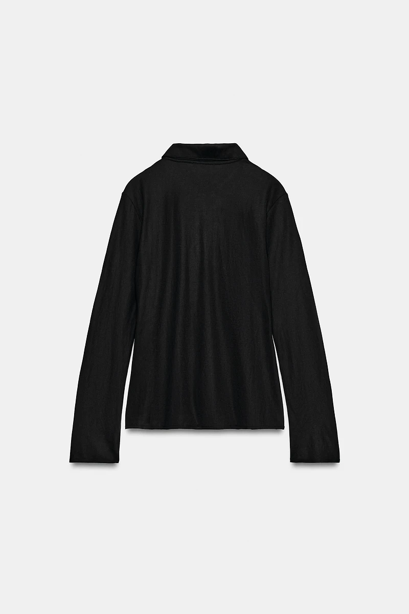 BUTTONED PLEATED TOP