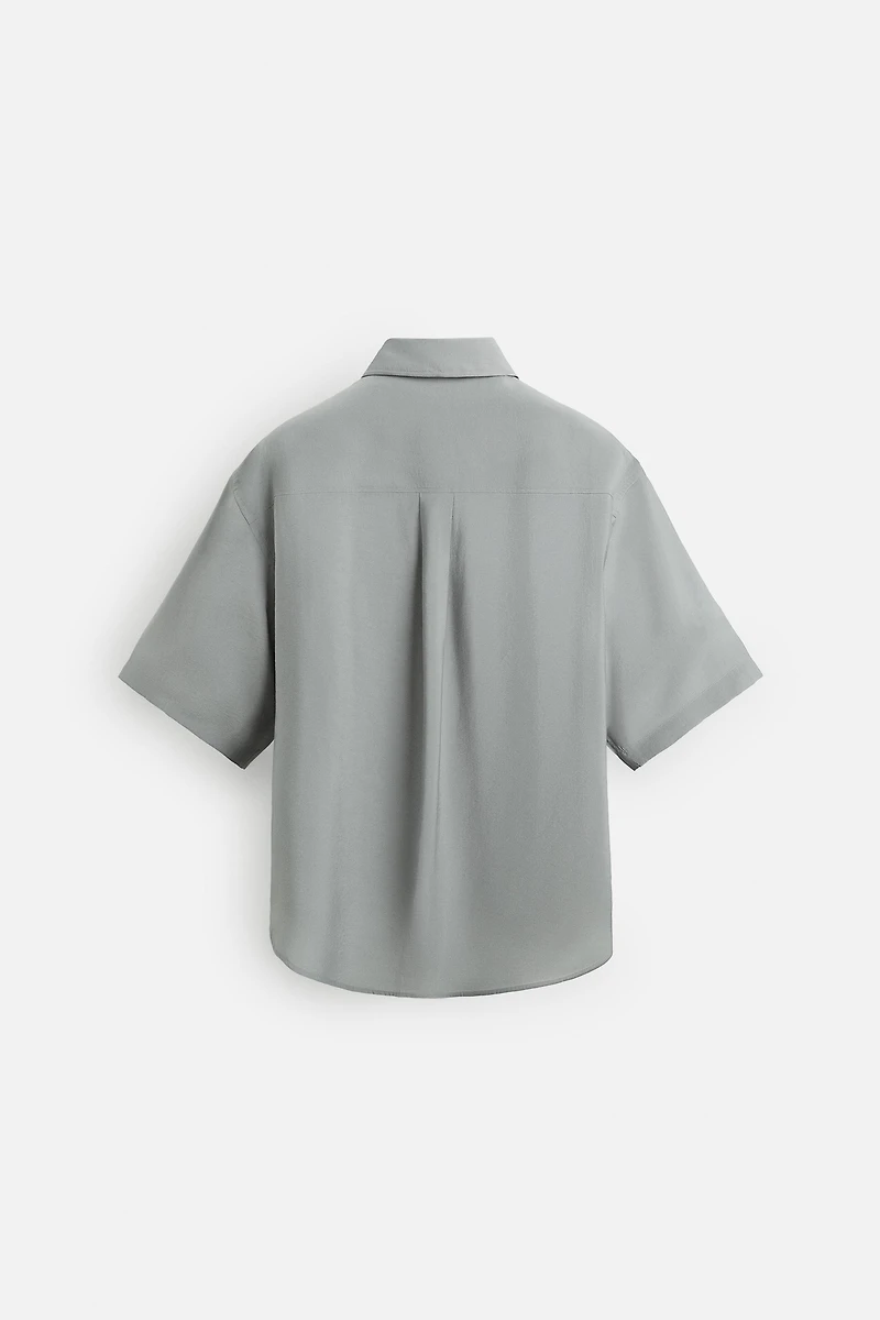 RELAXED FIT FLOWY SHIRT