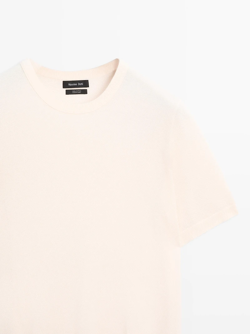 Textured knit short sleeve T-shirt