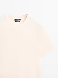Textured knit short sleeve T-shirt
